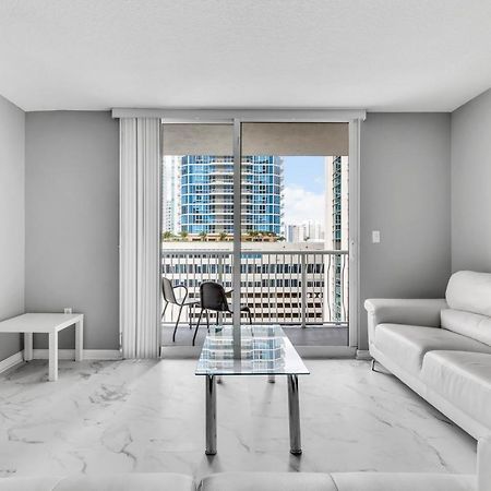 The Club At Brickell Bay Luxury Suites Miami Kültér fotó