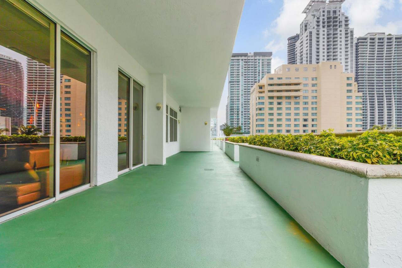 The Club At Brickell Bay Luxury Suites Miami Kültér fotó