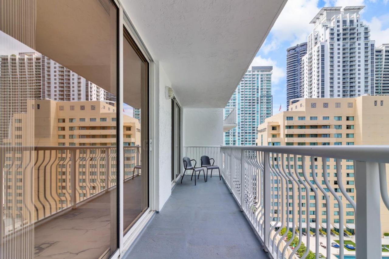 The Club At Brickell Bay Luxury Suites Miami Kültér fotó