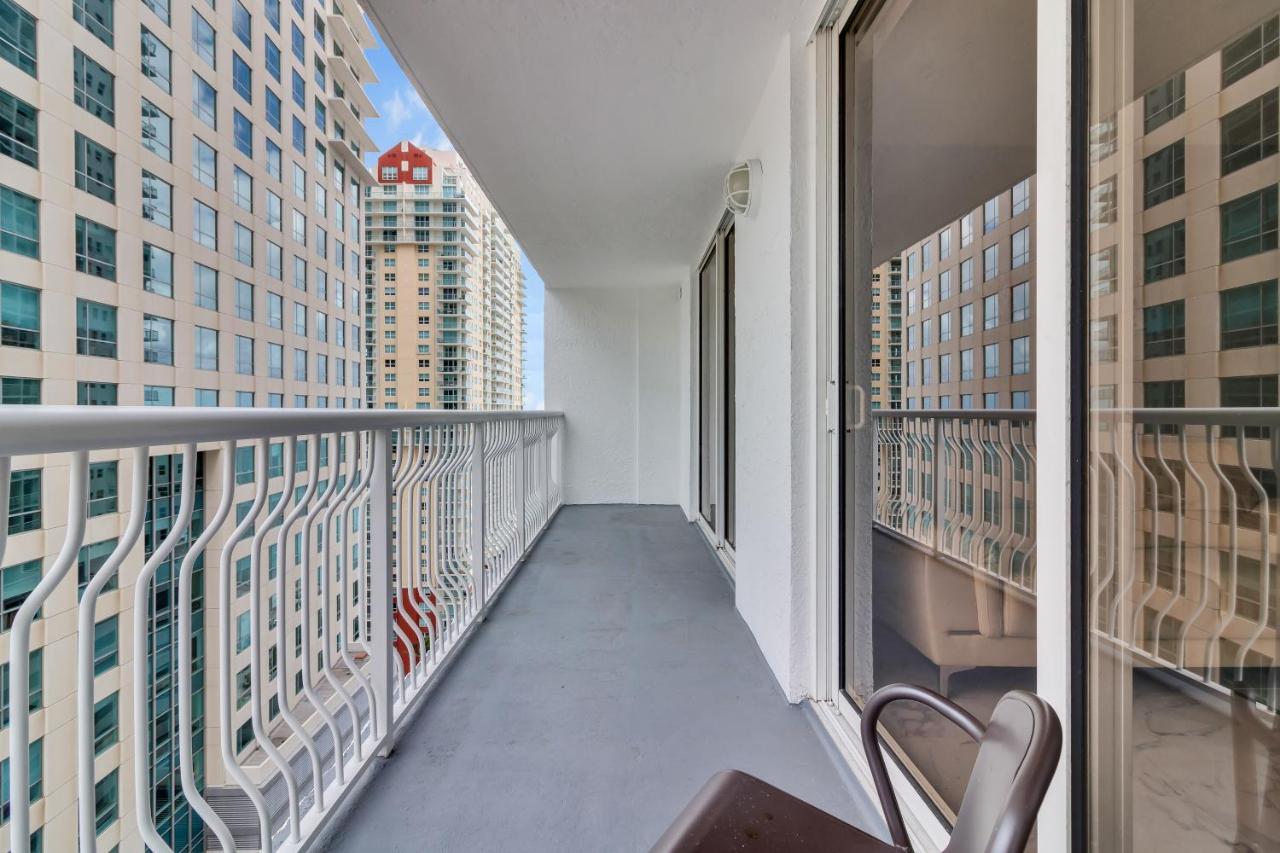 The Club At Brickell Bay Luxury Suites Miami Kültér fotó